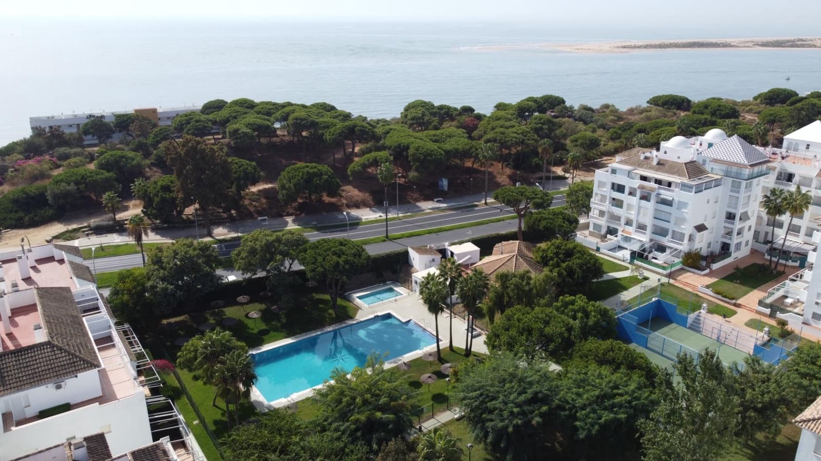 2 chambre Penthouse à vendre à El Portil avec piscine - 195 000 € (Ref: 9367680)