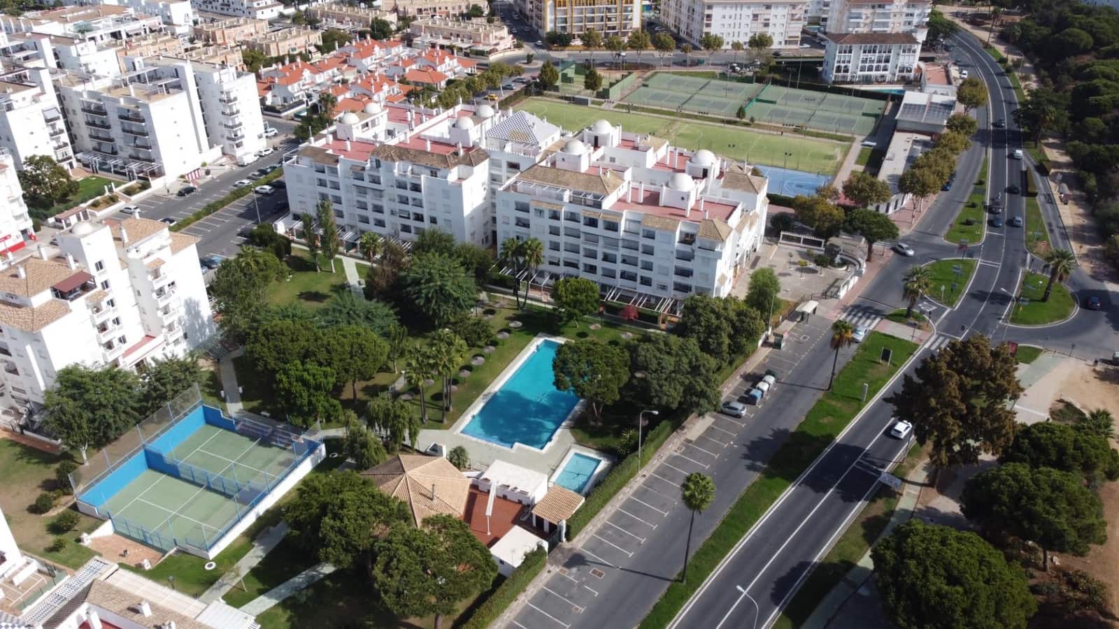 2 chambre Penthouse à vendre à El Portil avec piscine - 195 000 € (Ref: 9367680)