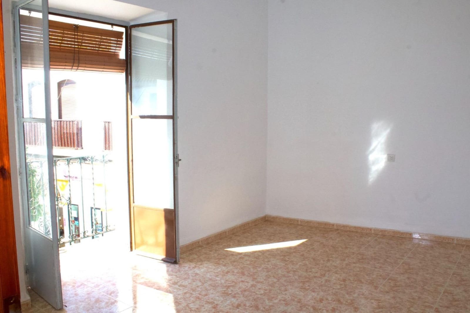 6 makuuhuone Omakotitalo myytävänä paikassa Aznalcazar - 350 000 € (Ref: 9367682)