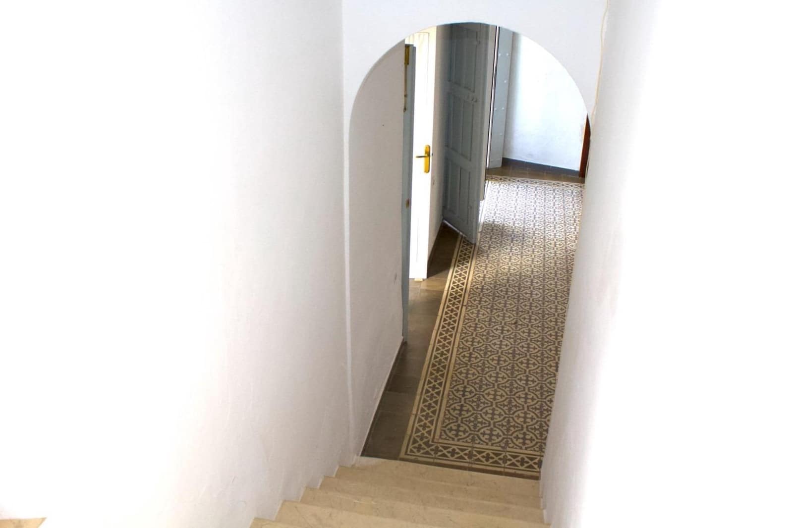 6 bedroom Townhouse for sale in Aznalcazar - € 350,000 (Ref: 9367682)