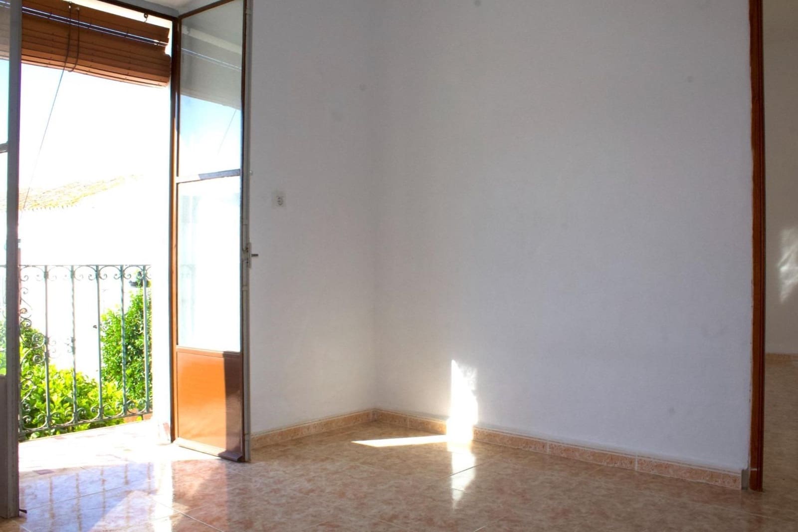 6 bedroom Townhouse for sale in Aznalcazar - € 350,000 (Ref: 9367682)