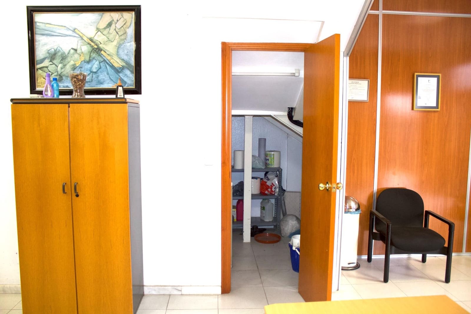 Bedrijf te koop in Camas - € 255.900 (Ref: 9374385)