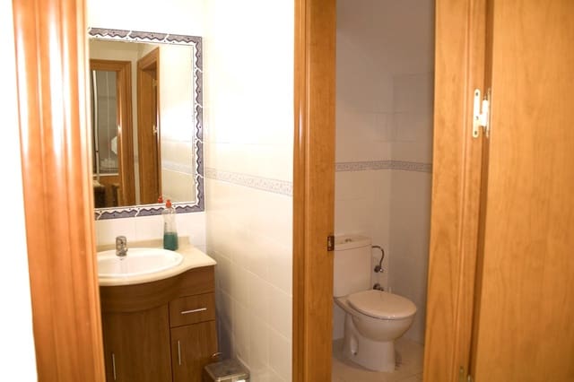 Biznes na sprzedaż w Camas - 255 900 € (Ref: 9374385)