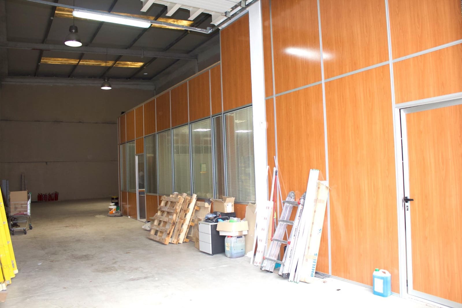 Business for sale in Camas - € 255,900 (Ref: 9374385)