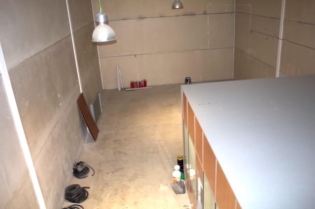 Bedrijf te koop in Camas - € 255.900 (Ref: 9374385)