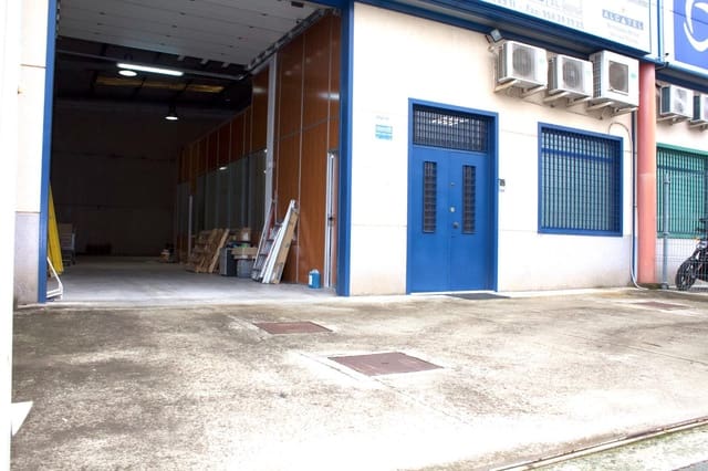 Bedrijf te koop in Camas - € 255.900 (Ref: 9374385)