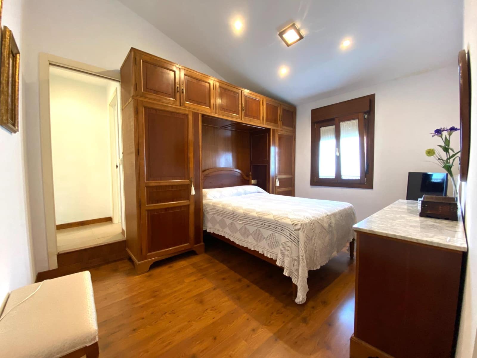 5 bedroom Townhouse for sale in Camas - € 295,000 (Ref: 9374386)