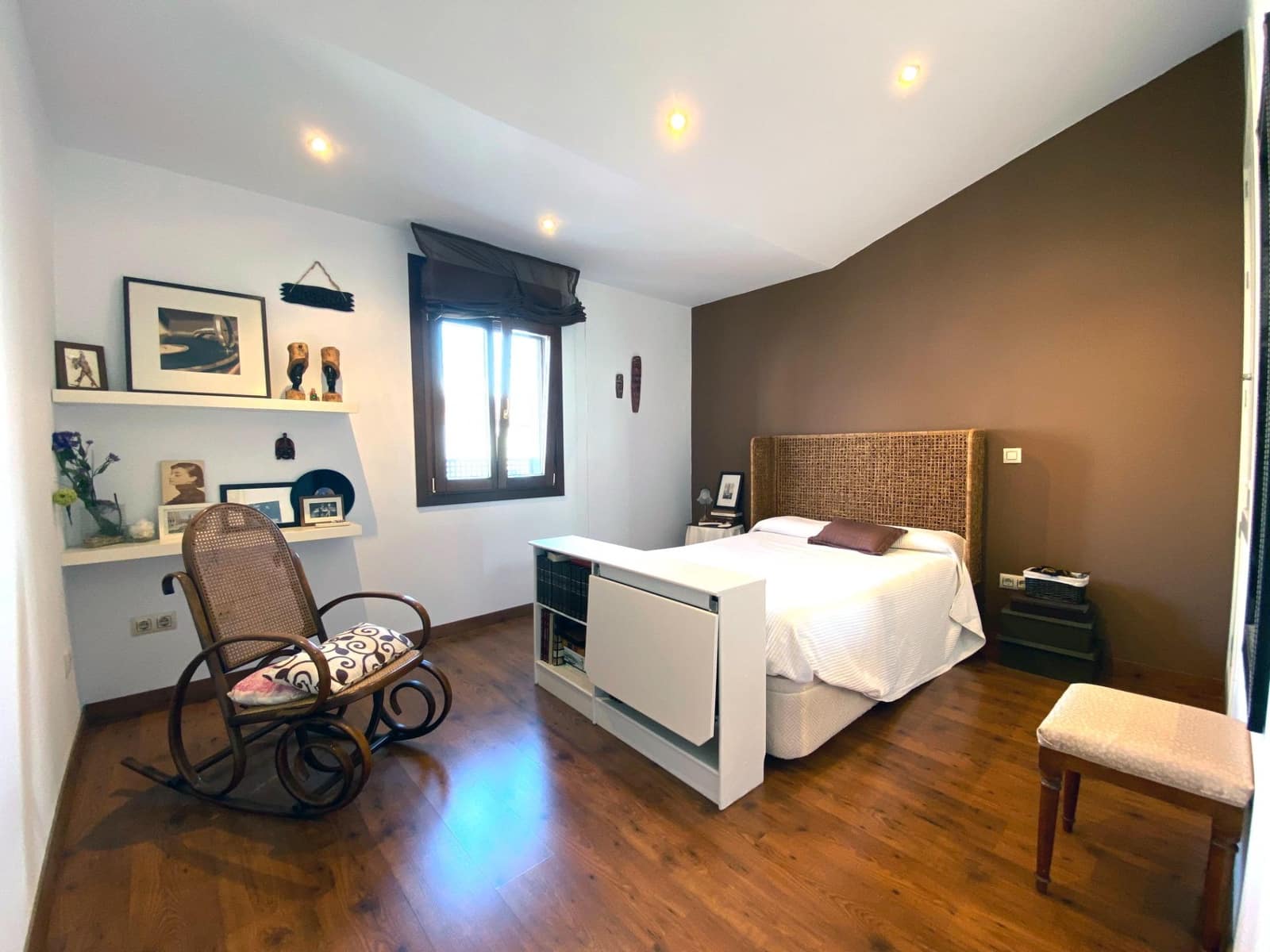 5 bedroom Townhouse for sale in Camas - € 295,000 (Ref: 9374386)