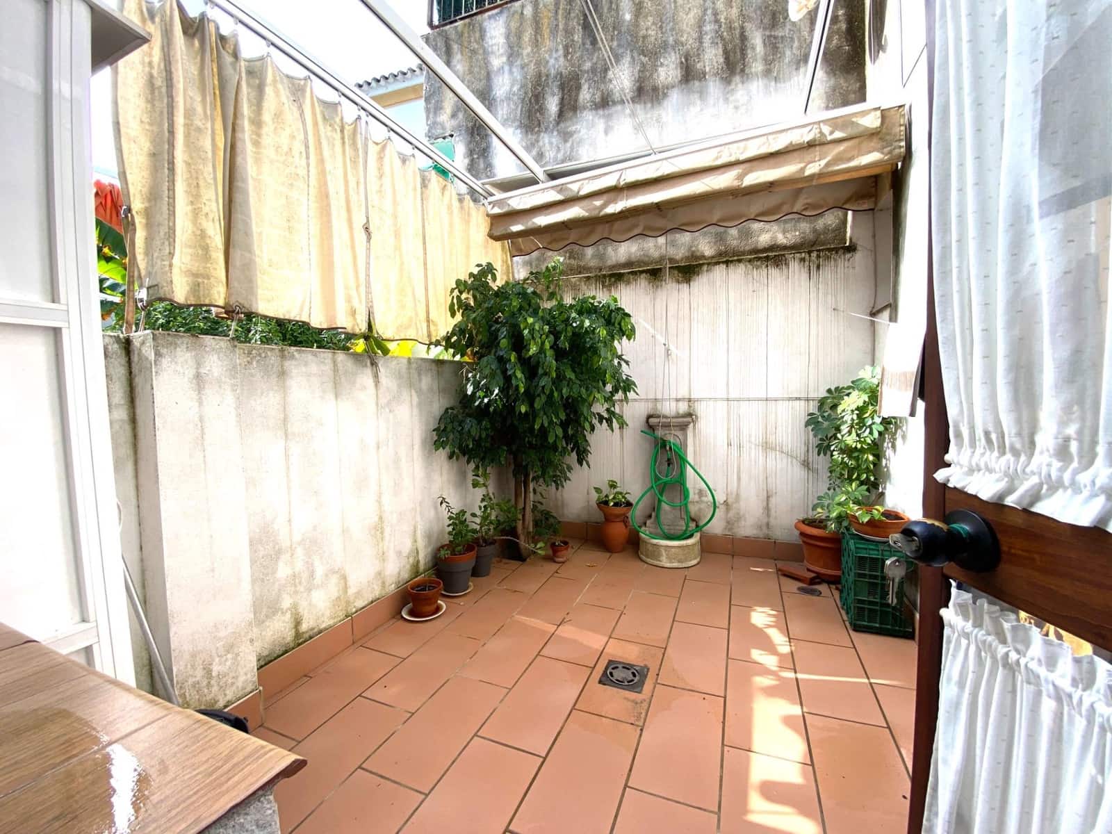 5 bedroom Townhouse for sale in Camas - € 295,000 (Ref: 9374386)