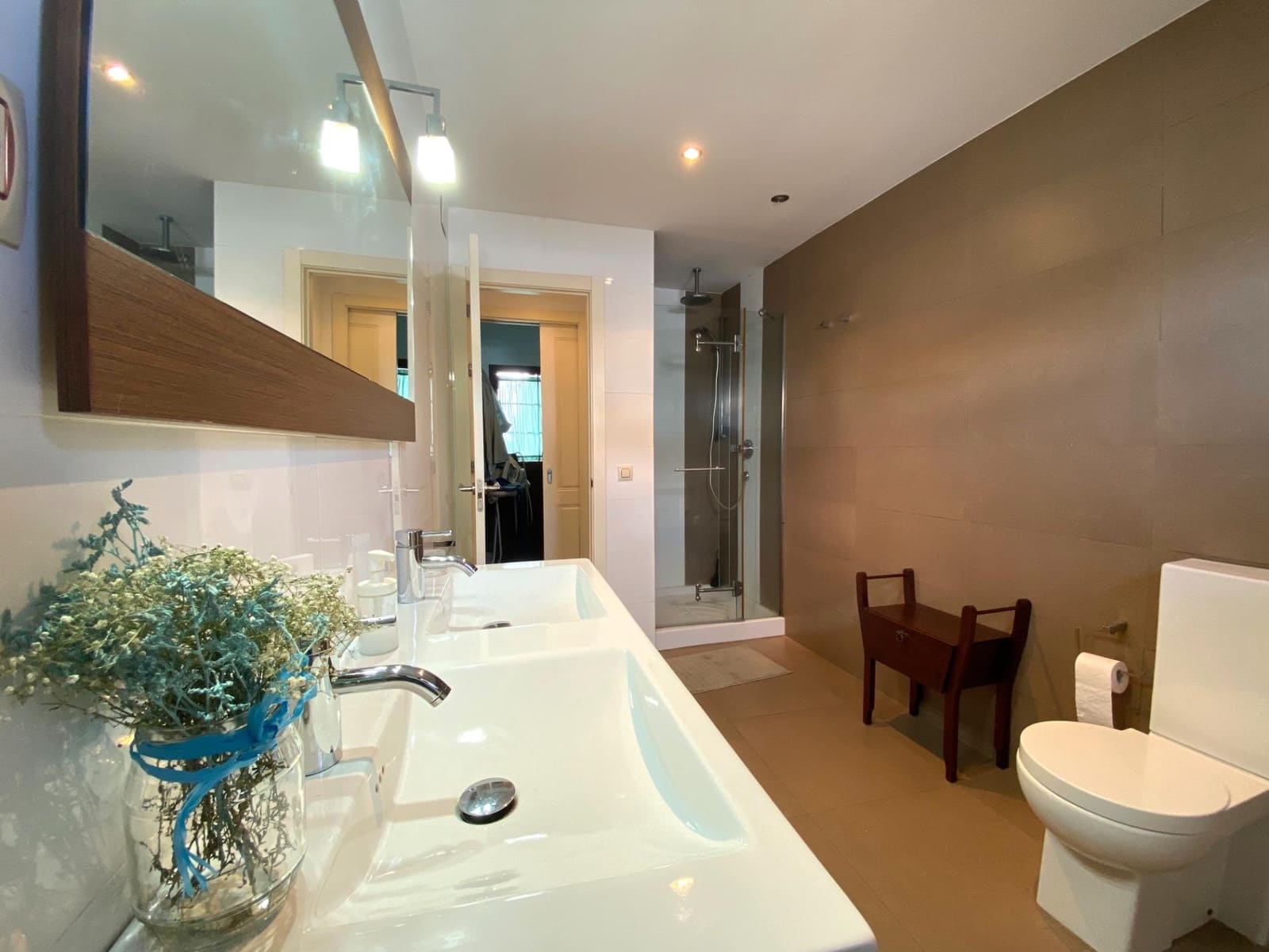 5 bedroom Townhouse for sale in Camas - € 295,000 (Ref: 9374386)