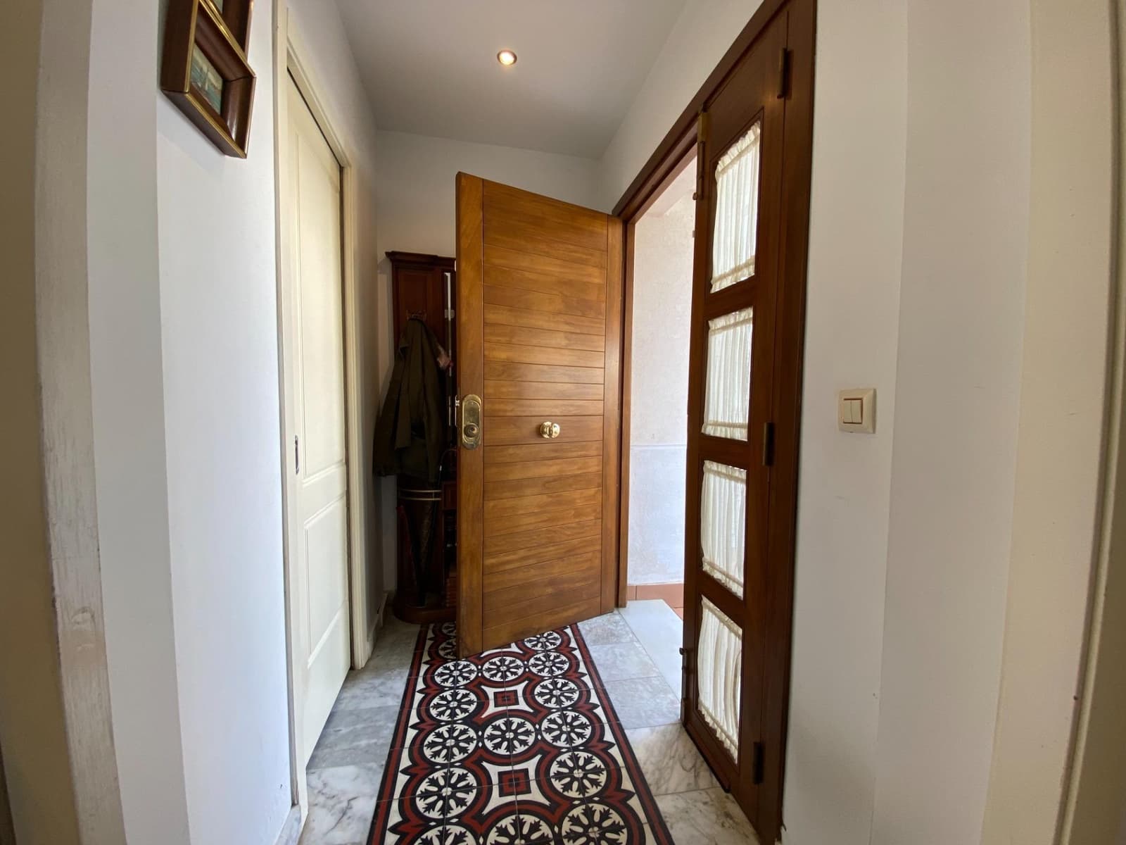 5 bedroom Townhouse for sale in Camas - € 295,000 (Ref: 9374386)
