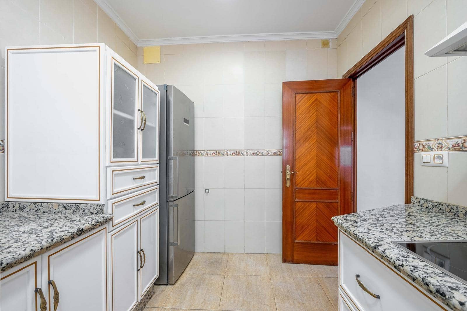 3 soverom Leilighet til salgs i Sevilla by - € 165 000 (Ref: 9379147)