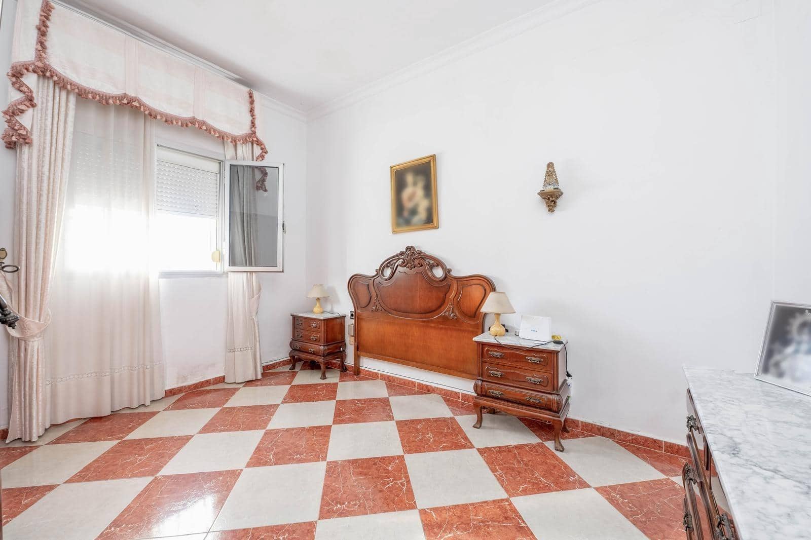3 soverom Leilighet til salgs i Sevilla by - € 165 000 (Ref: 9379147)