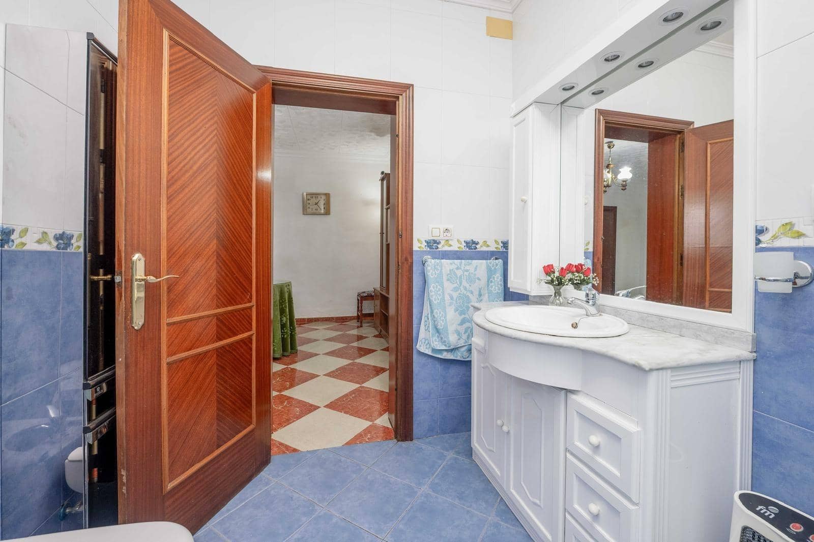 3 bedroom Flat for sale in Seville city - € 165,000 (Ref: 9379147)