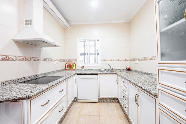 3 soverom Leilighet til salgs i Sevilla by - € 165 000 (Ref: 9379147)