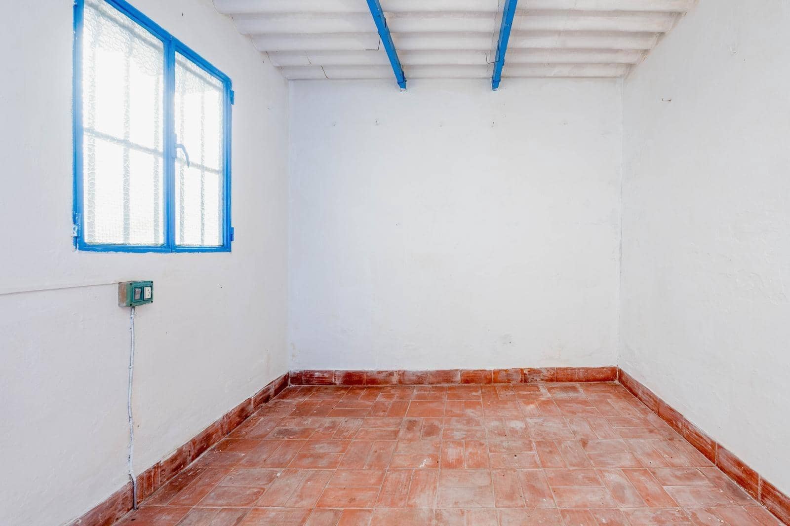 3 bedroom Flat for sale in Seville city - € 165,000 (Ref: 9379147)