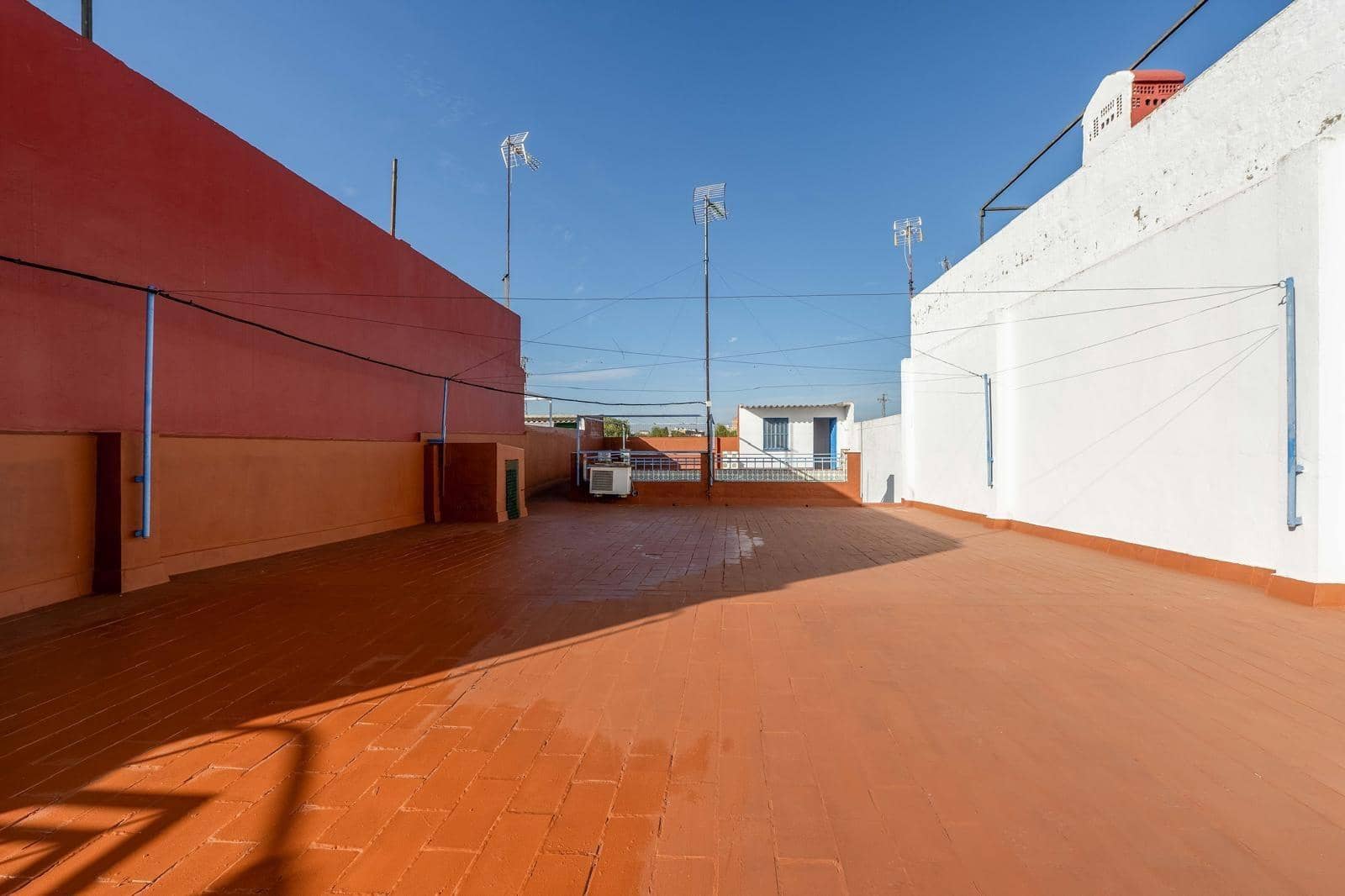 3 bedroom Flat for sale in Seville city - € 165,000 (Ref: 9379147)