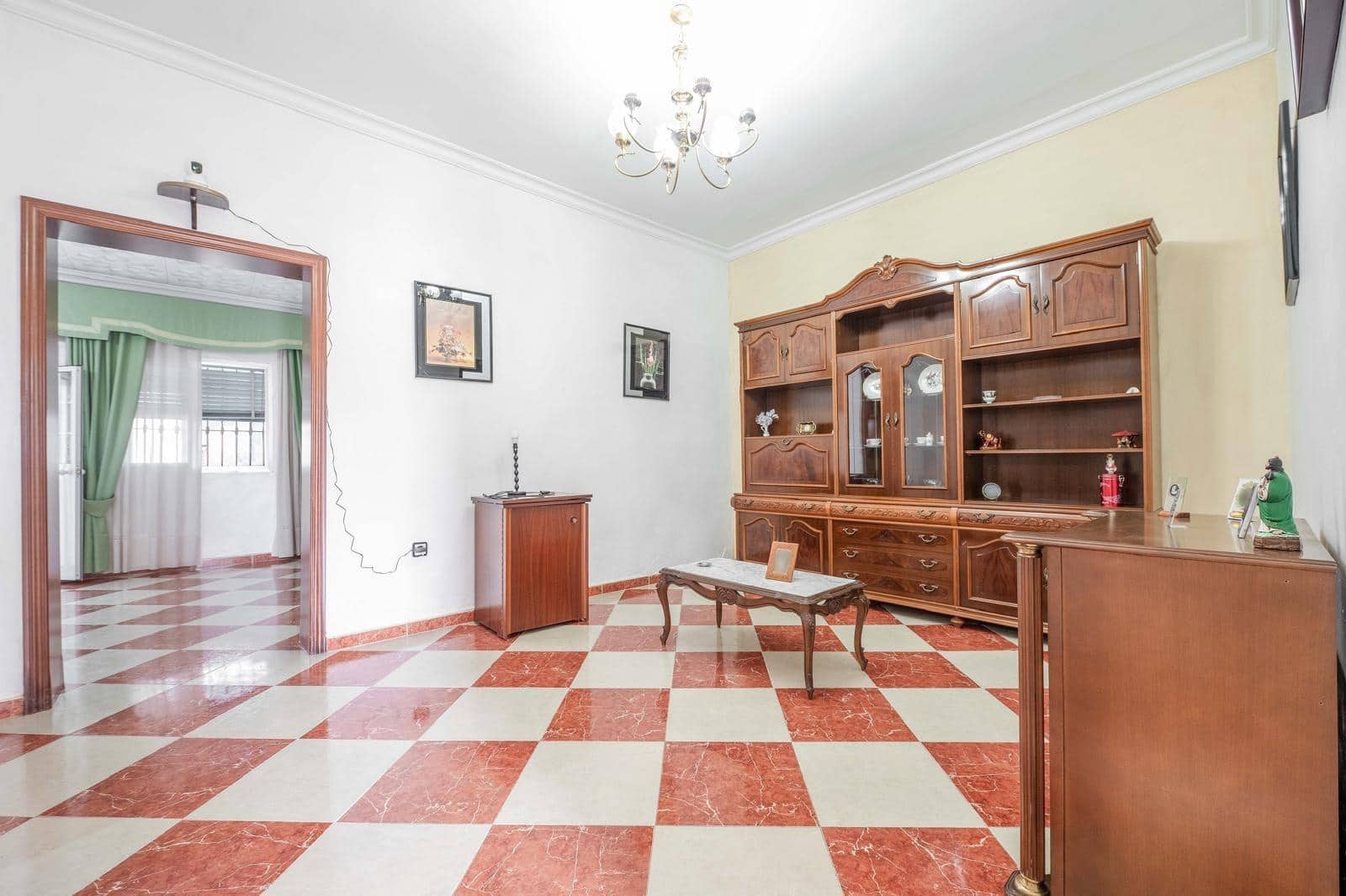 3 bedroom Flat for sale in Seville city - € 165,000 (Ref: 9379147)