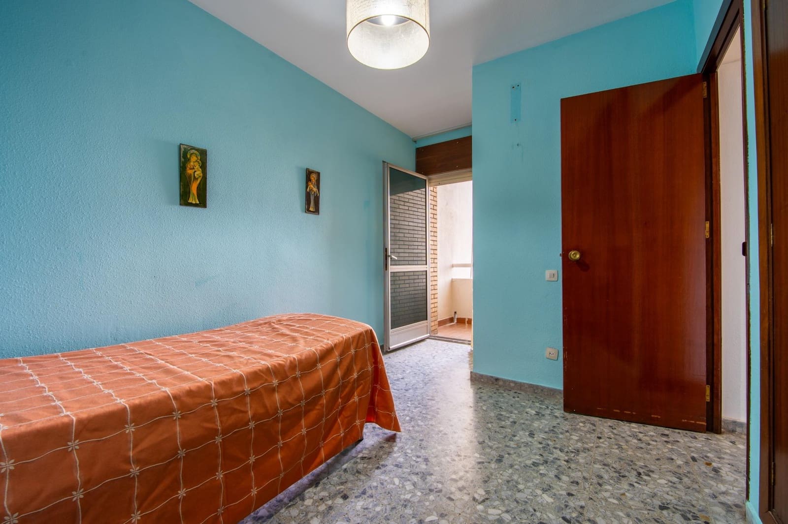 4 bedroom Flat for sale in Seville city with garage - € 480,000 (Ref: 9383054)