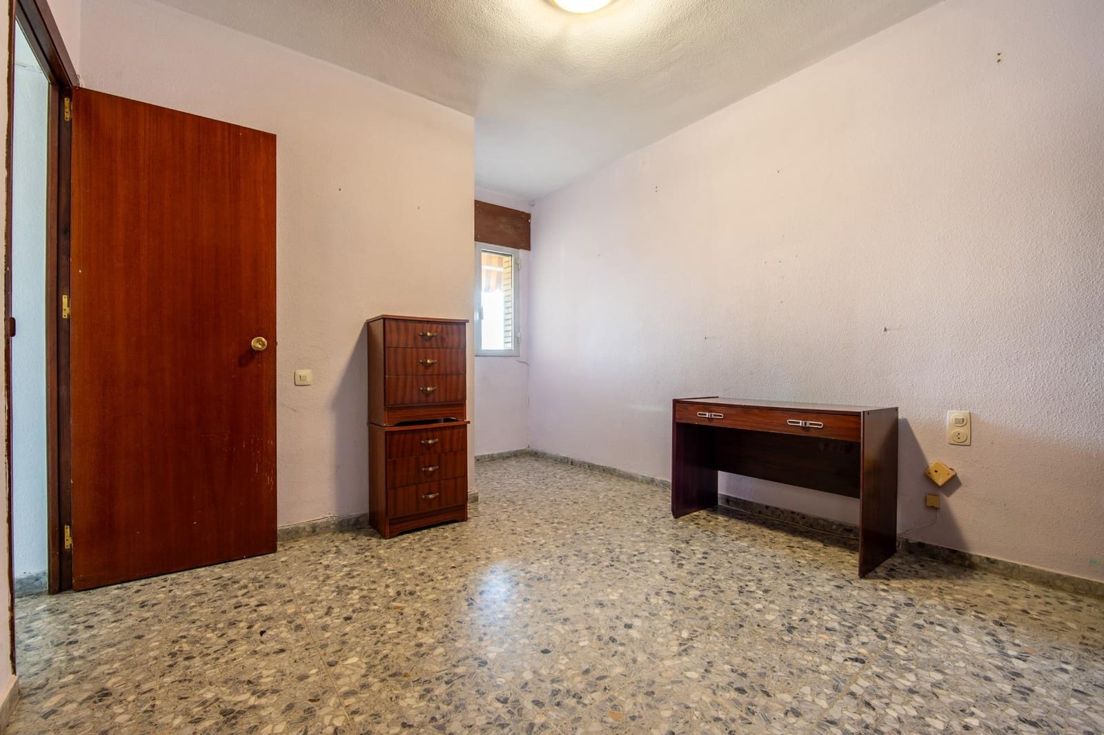4 bedroom Flat for sale in Seville city with garage - € 480,000 (Ref: 9383054)
