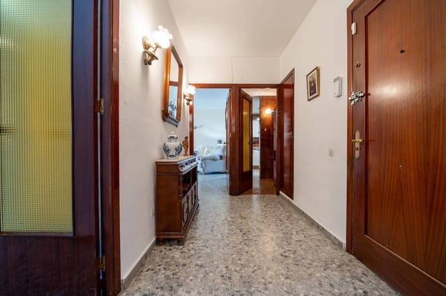 Piso de 4 habitaciones en Nervión, Sevilla ciudad en venta con garaje - 460.000 € (Ref: 9383054)