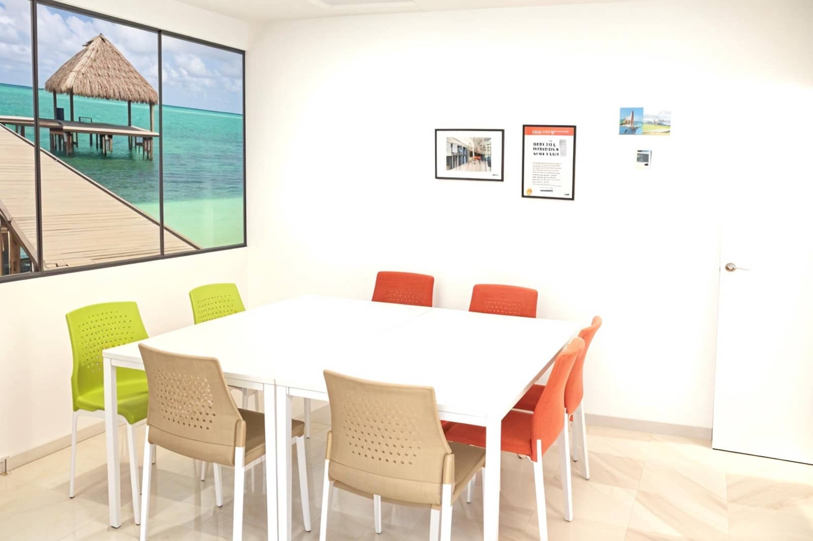 Erhverv til salg i Sevilla by med garage - € 442.000 (Ref: 9385730)