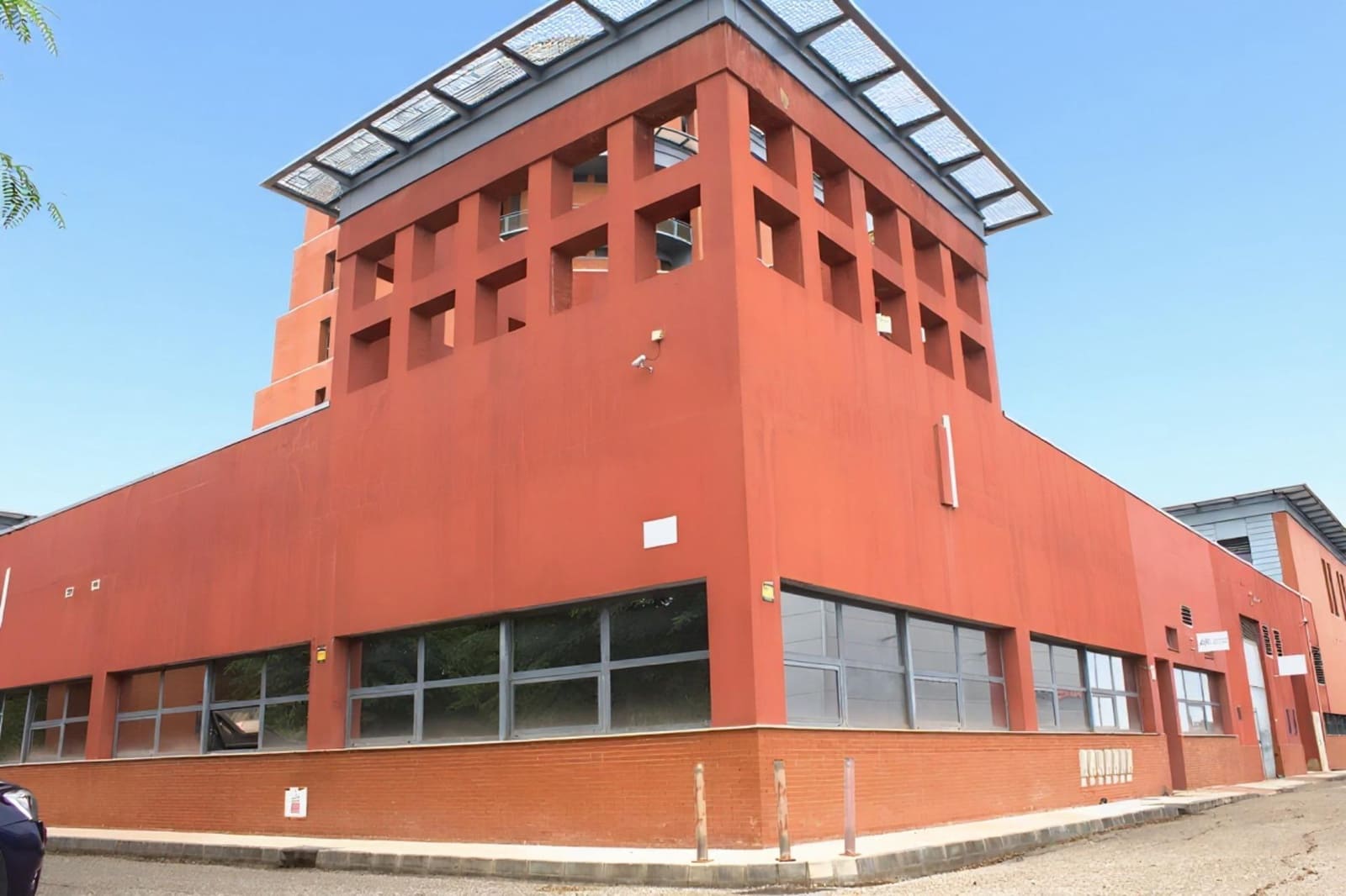 Kaupallinen myytävänä paikassa Sevilla kaupunki mukana 
autotalli - 442 000 € (Ref: 9385730)