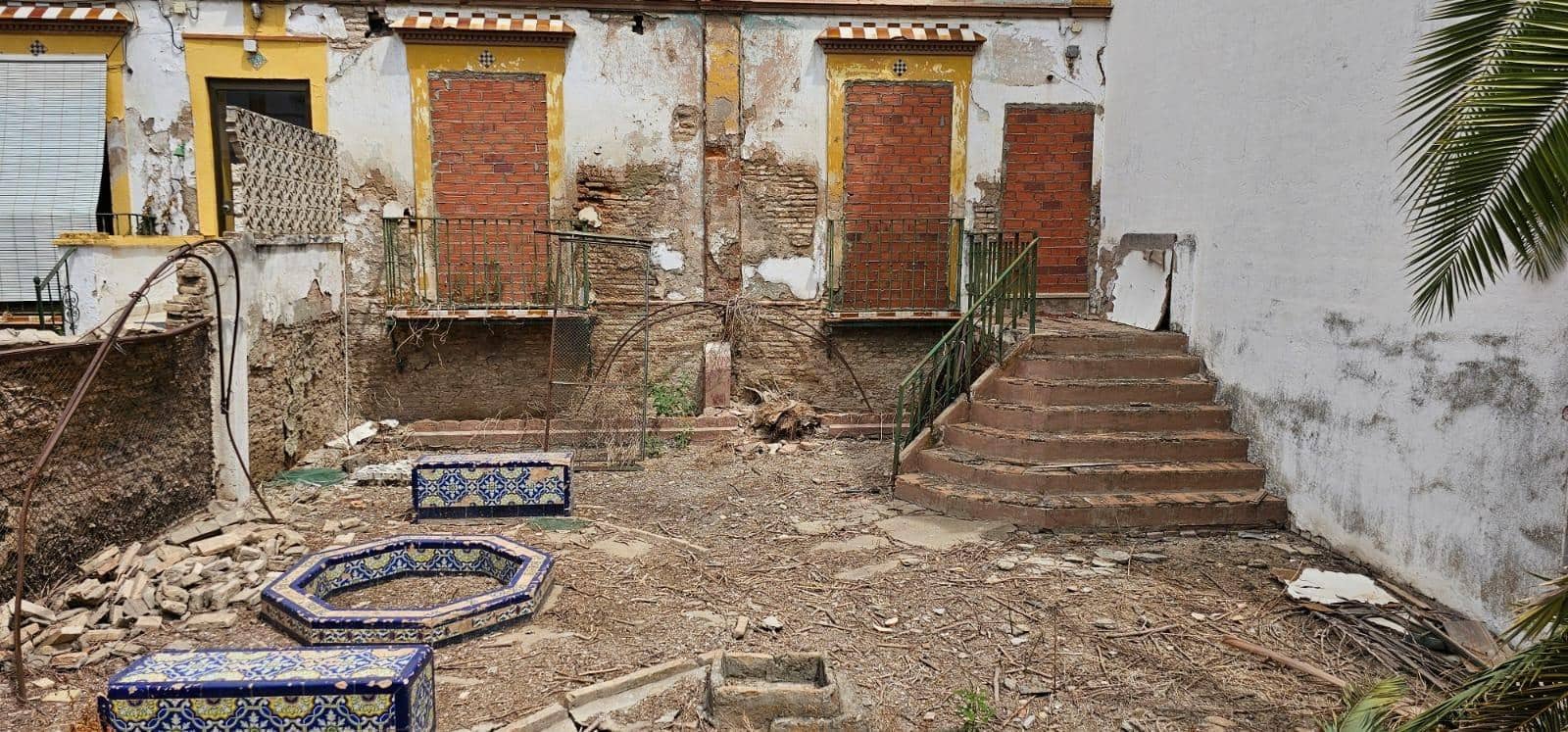Terraced Villa for sale in La Algaba - € 135,000 (Ref: 9391003)