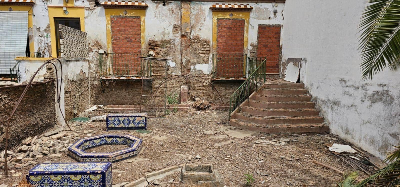 Terraced Villa for sale in La Algaba - € 135,000 (Ref: 9391003)