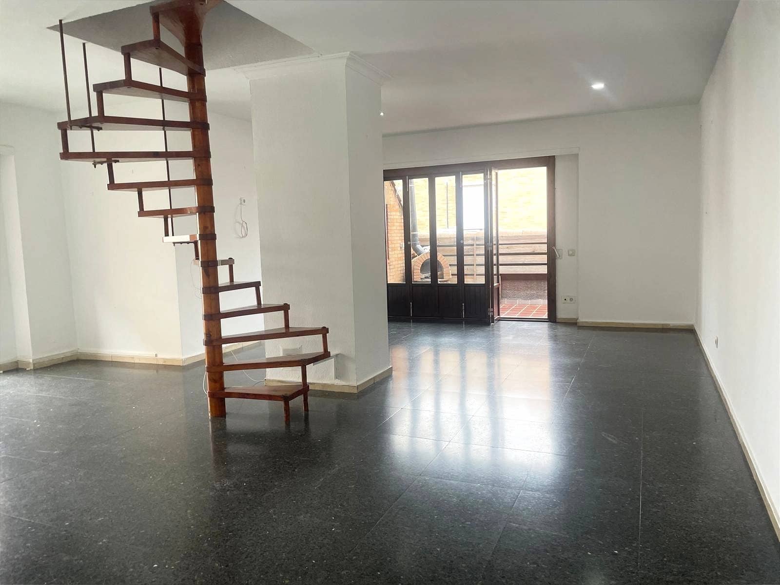 2 makuuhuone Huoneisto vuokrattavana paikassa Sevilla kaupunki - 1 200 € (Ref: 9391004)