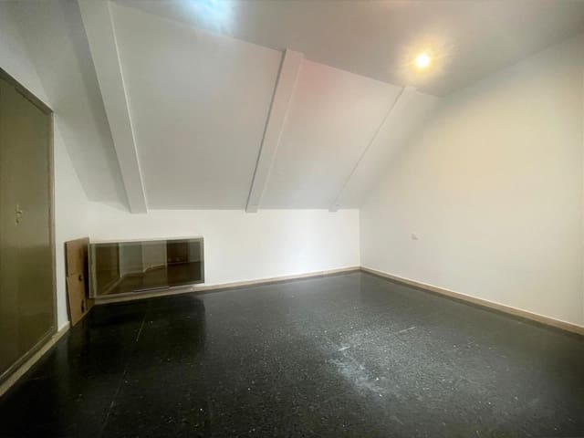 2 soverom Leilighet til leie i Sevilla by - € 1 200 (Ref: 9391004)