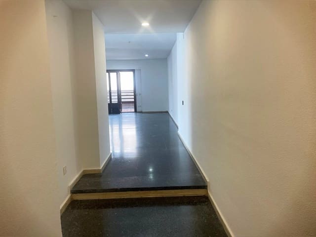 2 slaapkamer Appartement te huur in Sevilla stad - € 1.200 (Ref: 9391004)