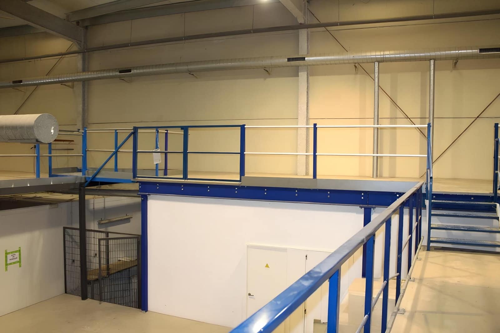 Business for sale in Alcala de Guadaira - € 282,000 (Ref: 9391005)