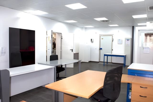 Entreprise à vendre à Alcalá de Guadaira - 282 000 € (Ref: 9391005)