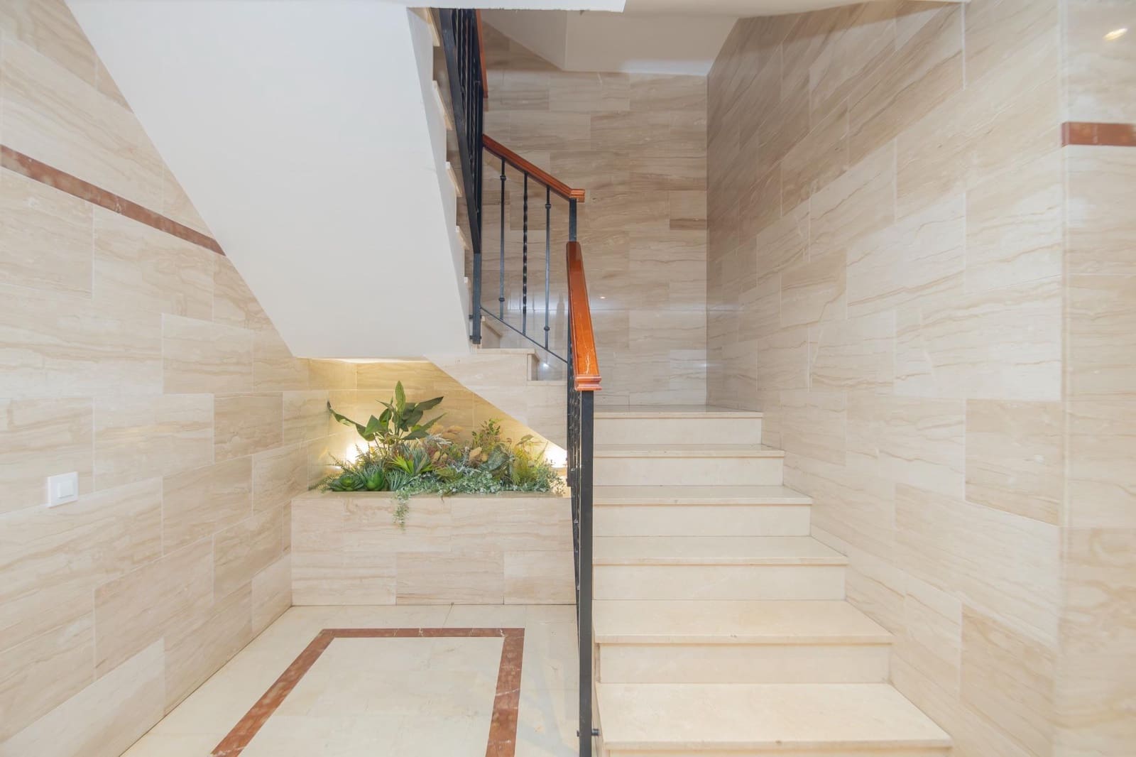 3 bedroom Flat for sale in Seville city - € 210,000 (Ref: 9391006)