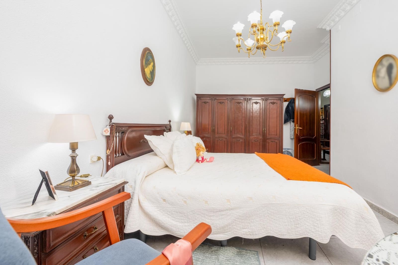 5 quarto Moradia em Banda para venda em Brenes - 300 000 € (Ref: 9396111)