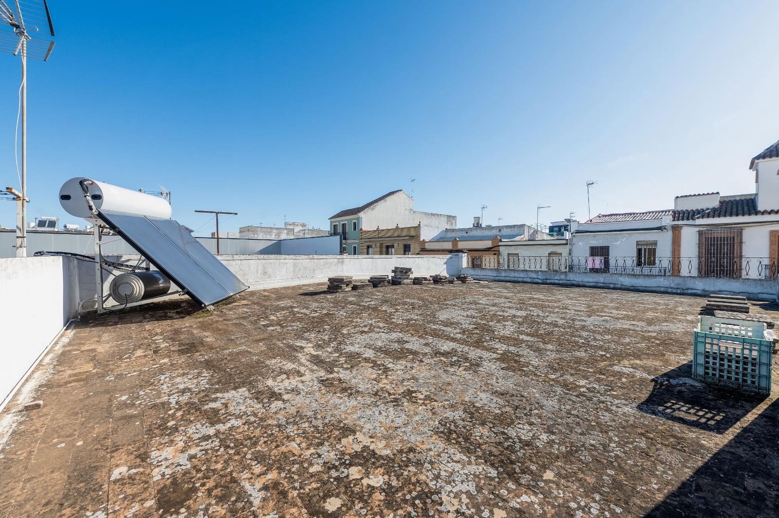 5 quarto Moradia em Banda para venda em Brenes - 300 000 € (Ref: 9396111)