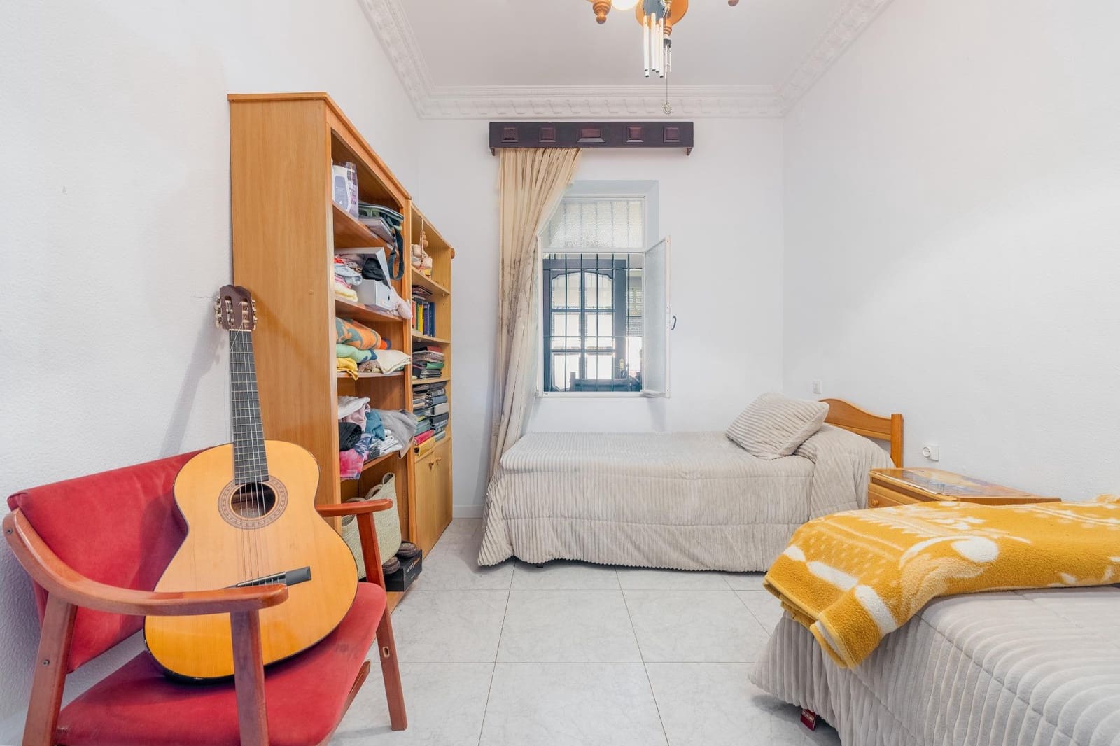 5 sypialnia Dom szeregowy na sprzedaż w Brenes - 300 000 € (Ref: 9396111)