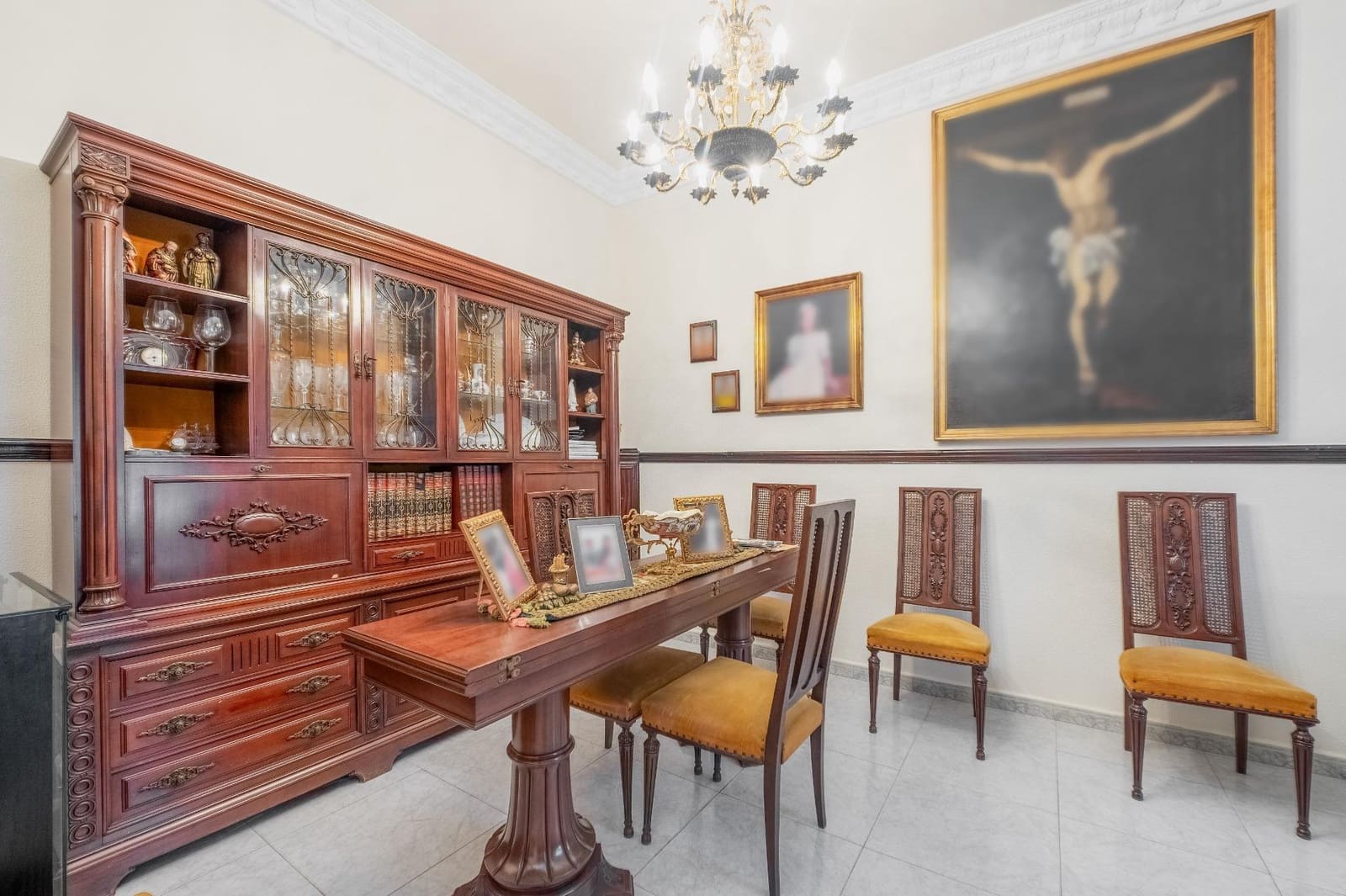 5 bedroom Terraced Villa for sale in Brenes - € 300,000 (Ref: 9396111)