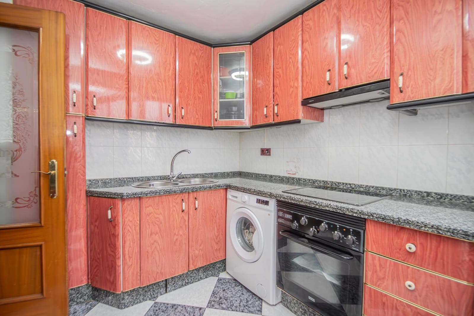 3 sovrum Lägenhet till salu i Sevilla stad - 160 000 € (Ref: 9396112)