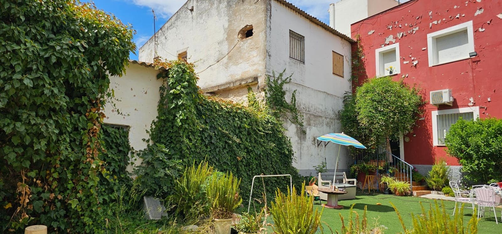 Dom szeregowy na sprzedaż w La Algaba - 300 000 € (Ref: 9396113)