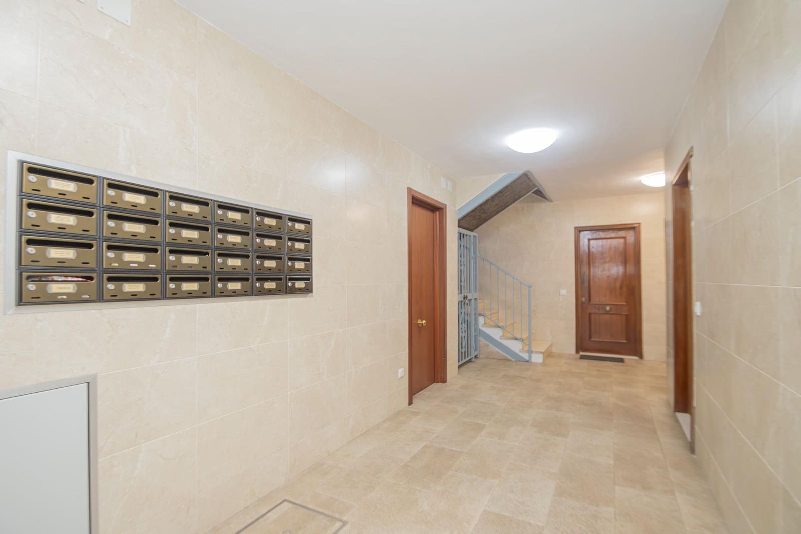 3 bedroom Flat for sale in Seville city - € 195,000 (Ref: 9401272)