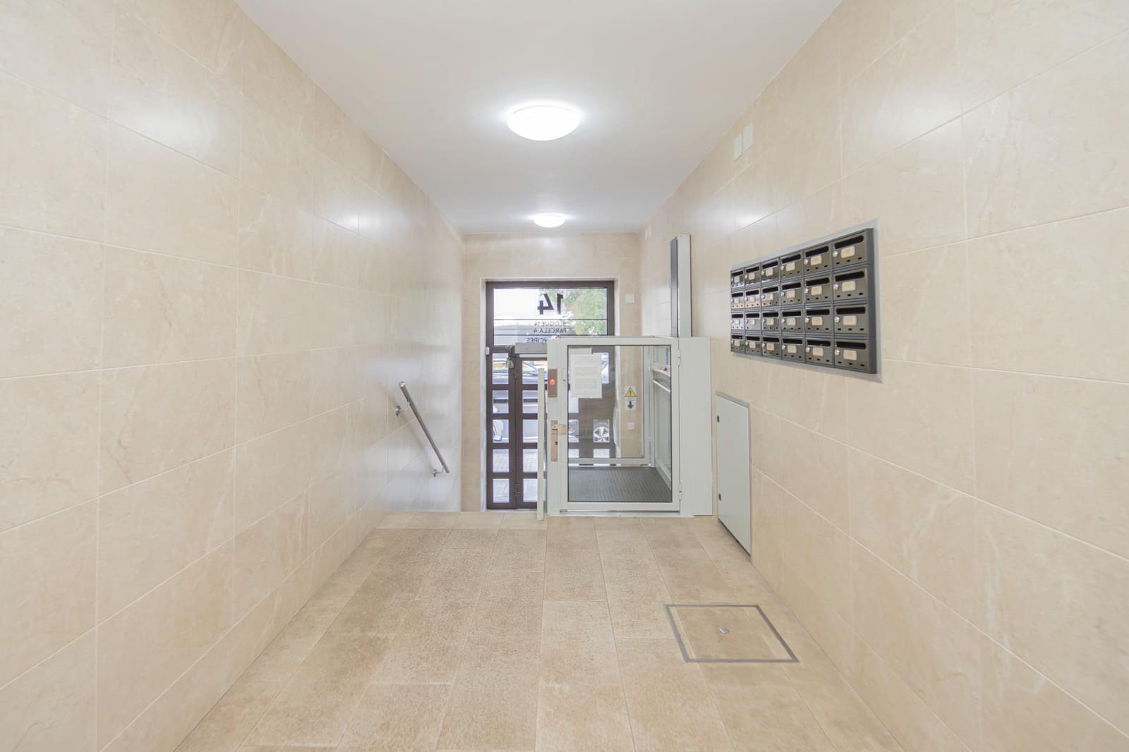 3 bedroom Flat for sale in Seville city - € 195,000 (Ref: 9401272)