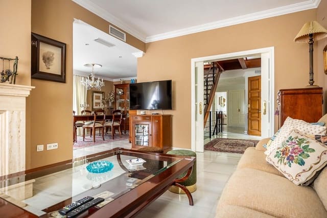 7 bedroom Villa for rent in Bormujos with pool - € 3,750 (Ref: 9401274)