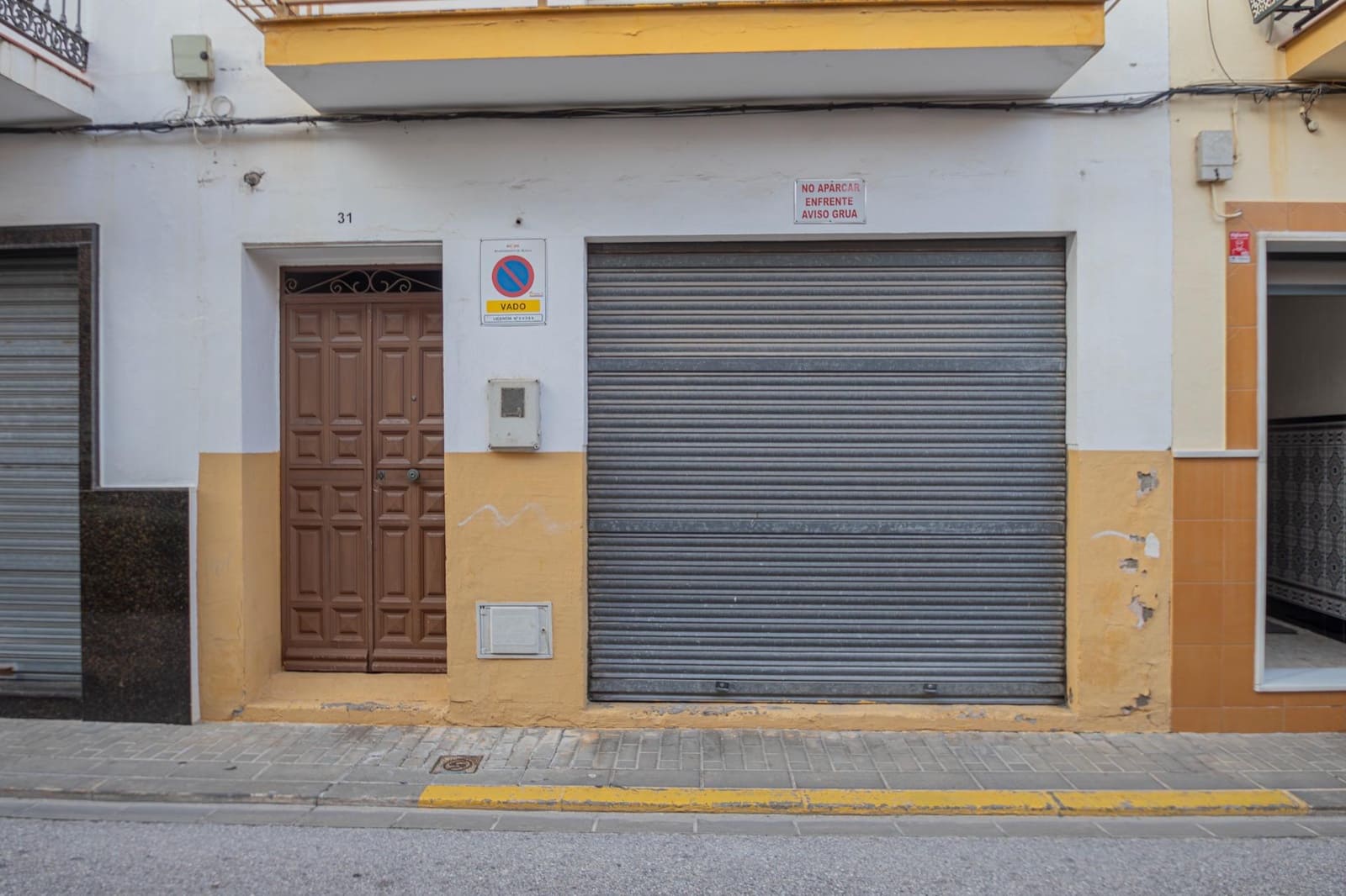 3 soverom Rekkehus til salgs i Sevilla by med garasje - € 125 000 (Ref: 9406731)