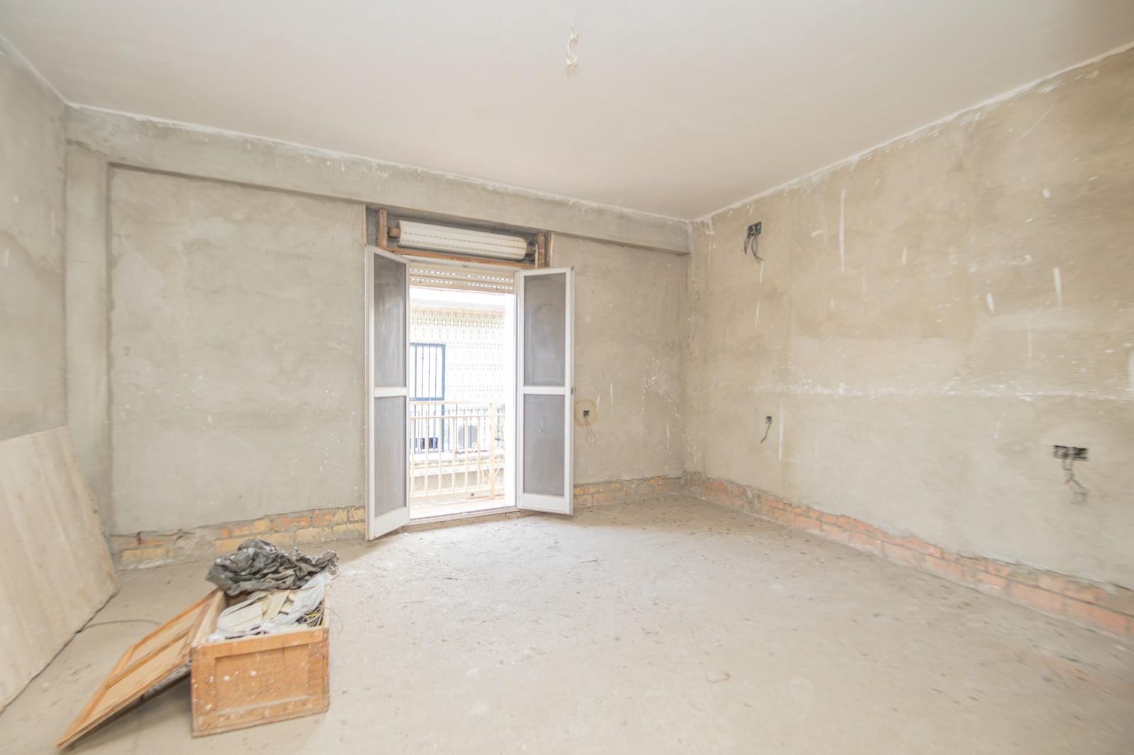 3 sovrum Radhus till salu i Sevilla stad med garage - 125 000 € (Ref: 9406731)