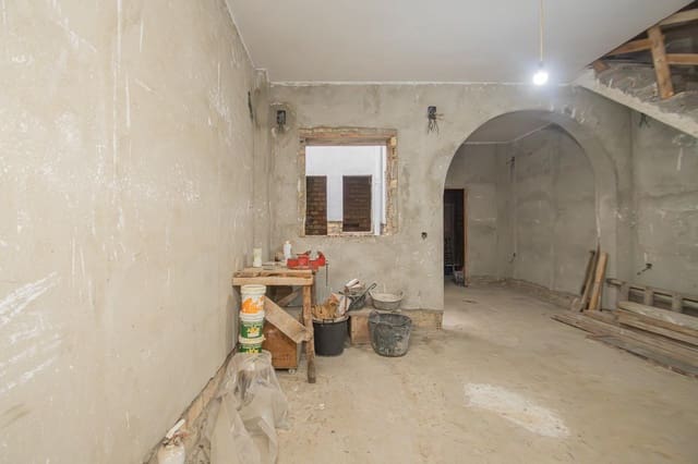 3 sovrum Radhus till salu i Sevilla stad med garage - 125 000 € (Ref: 9406731)