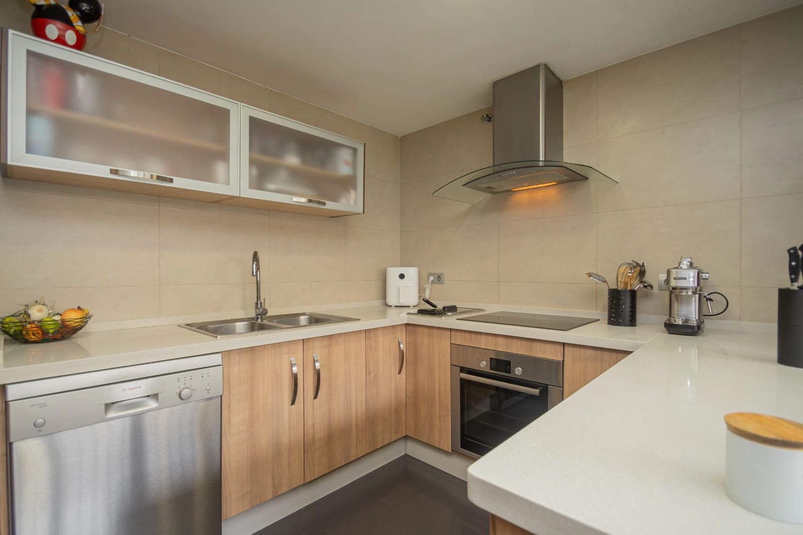 3 bedroom Apartment for sale in Seville city - € 220,000 (Ref: 9406732)