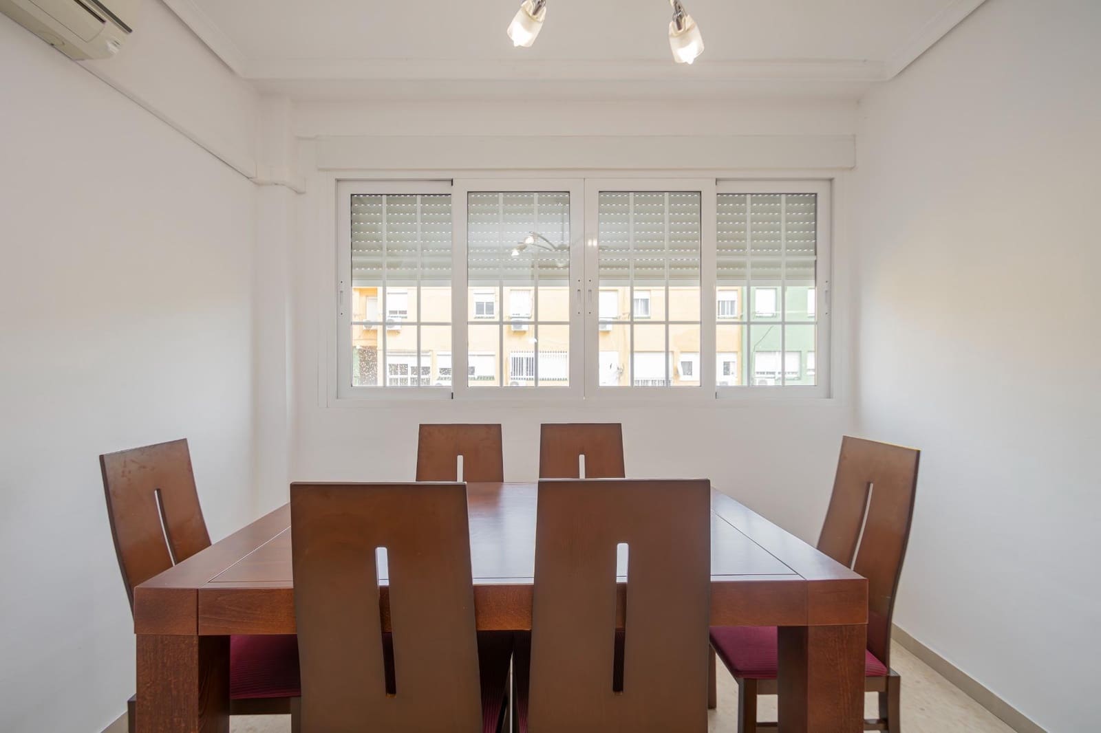 3 bedroom Apartment for sale in Seville city - € 220,000 (Ref: 9406732)