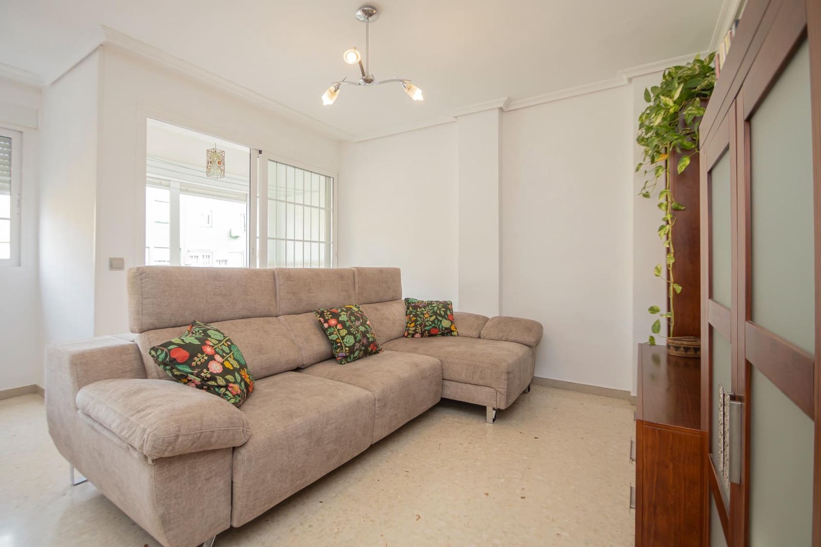 3 bedroom Apartment for sale in Seville city - € 220,000 (Ref: 9406732)